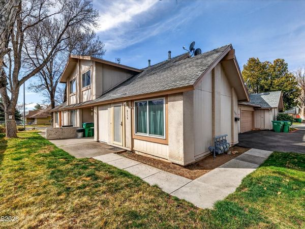 2116 Oppio Street, Sparks, NV 89431