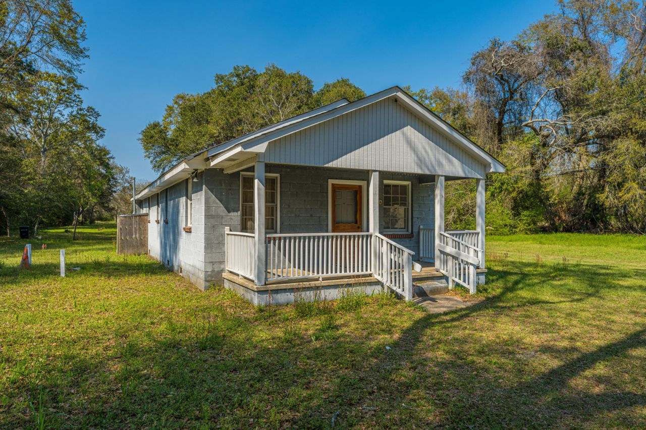 1120 Fort Johnson Road Charleston, SC 29412