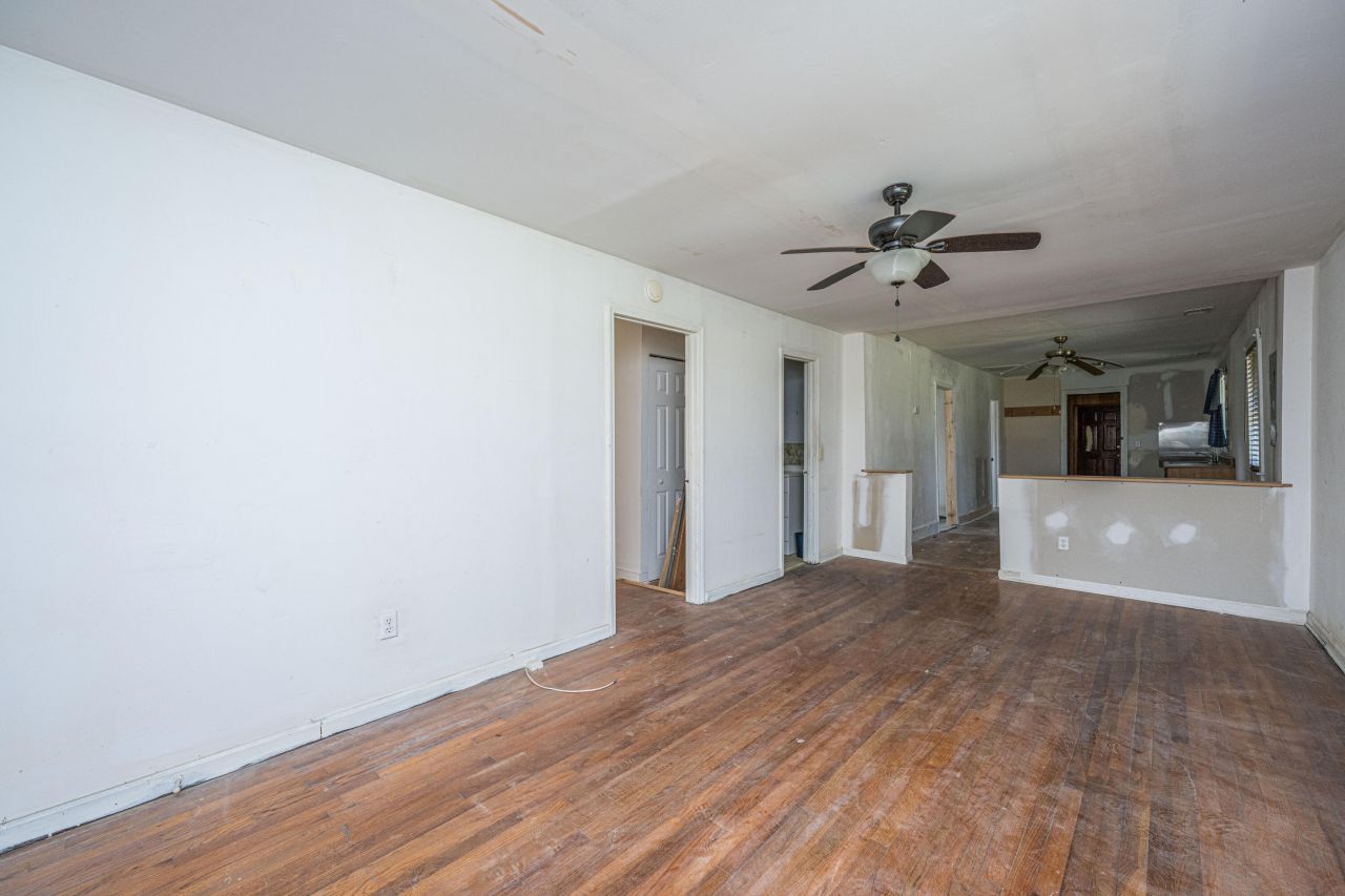 1120 Fort Johnson Road Photo 7