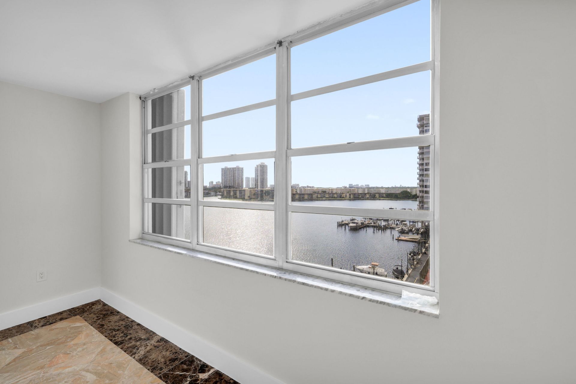 2780 NE 183rd Street, Unit 716, Aventura, FL 33160 Photo