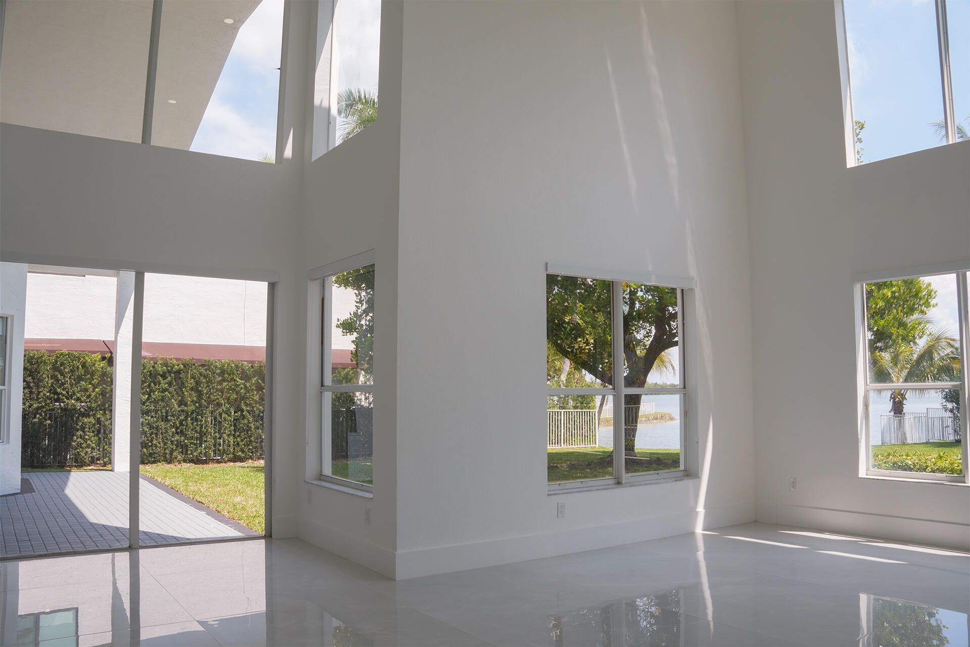 5227 SW 195th Terrace, Miramar, FL 33029 Photo