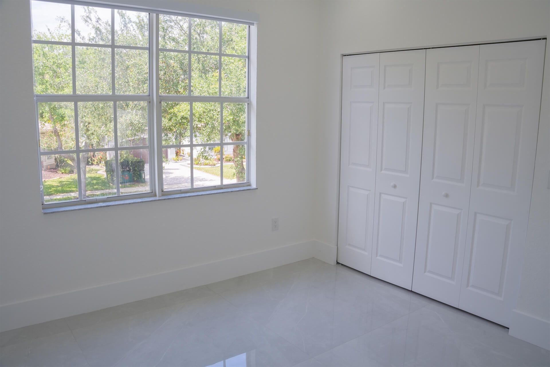 5227 SW 195th Terrace, Miramar, FL 33029 Photo