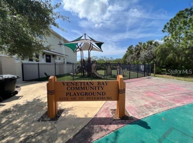 10216 Dolce Vista Drive Ne, Saint Petersburg, FL 33702 Photo