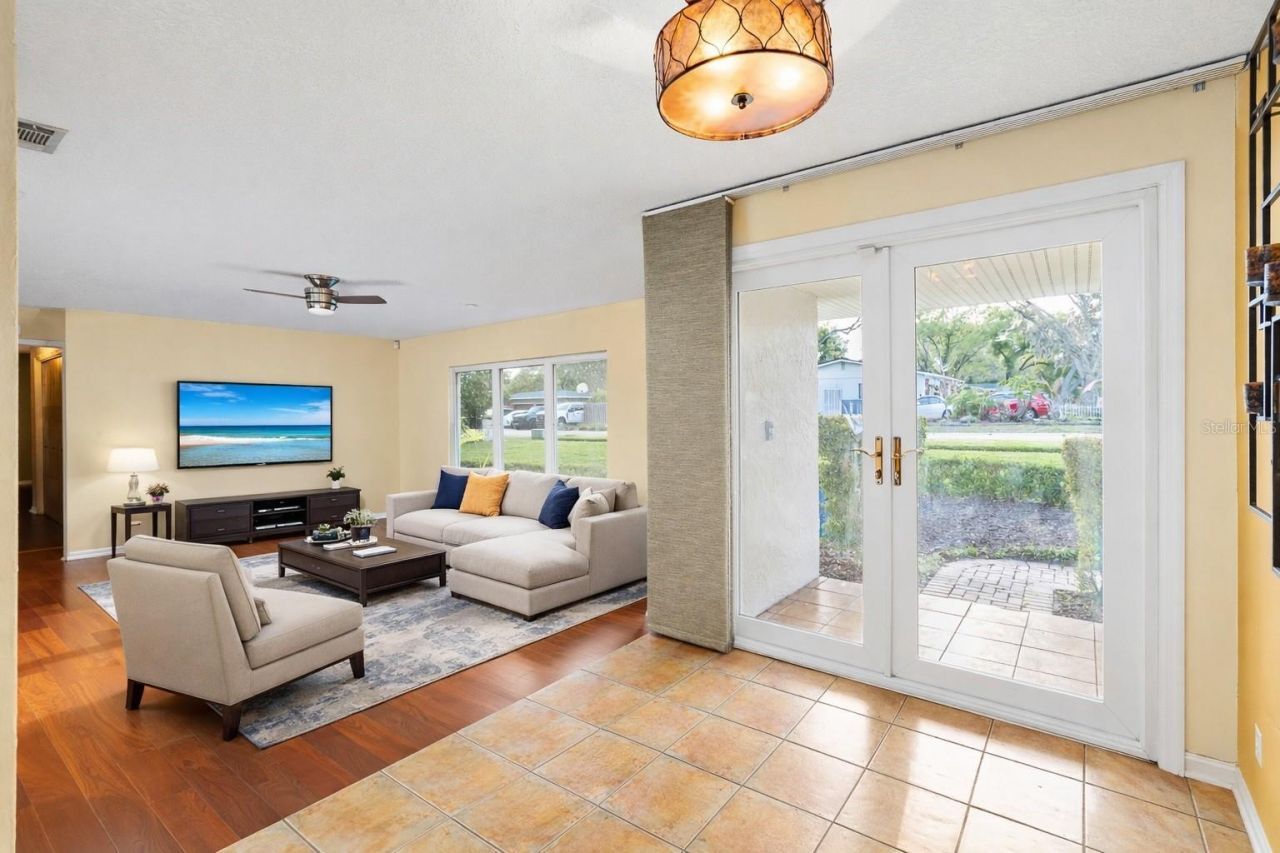 631 Gillette Avenue, Temple Terrace, FL 33617 Photo