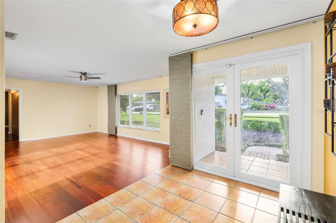 631 Gillette Avenue , Temple Terrace, FL 33617 Photo