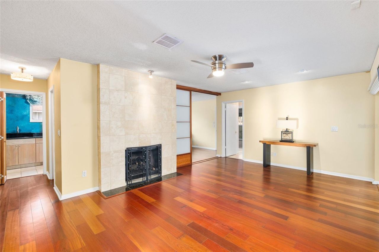 631 Gillette Avenue, Temple Terrace, FL 33617 Photo