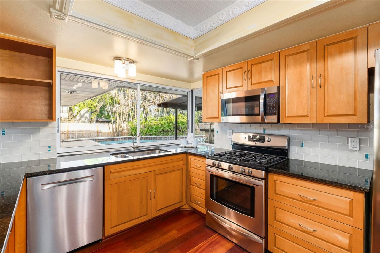 631 Gillette Avenue , Temple Terrace, FL 33617 Photo