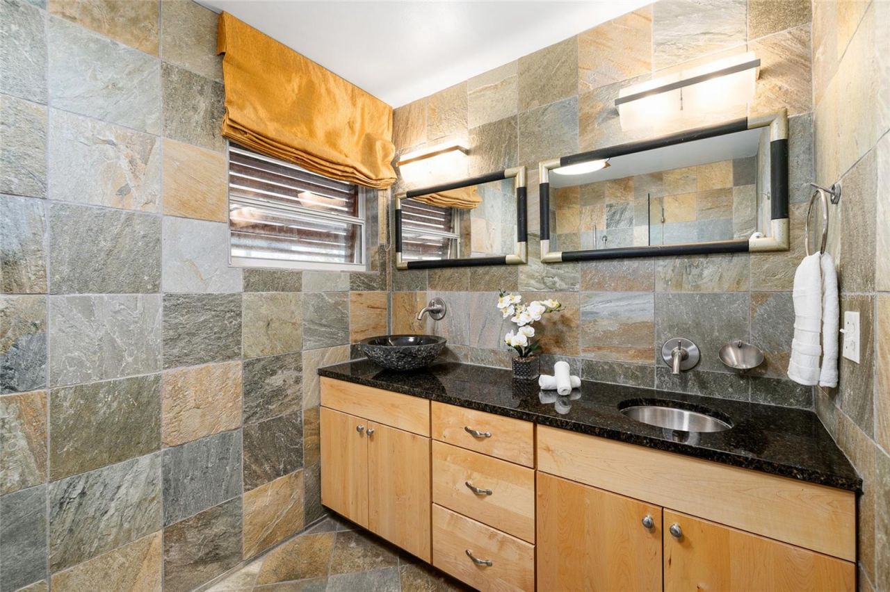 631 Gillette Avenue, Temple Terrace, FL 33617 Photo