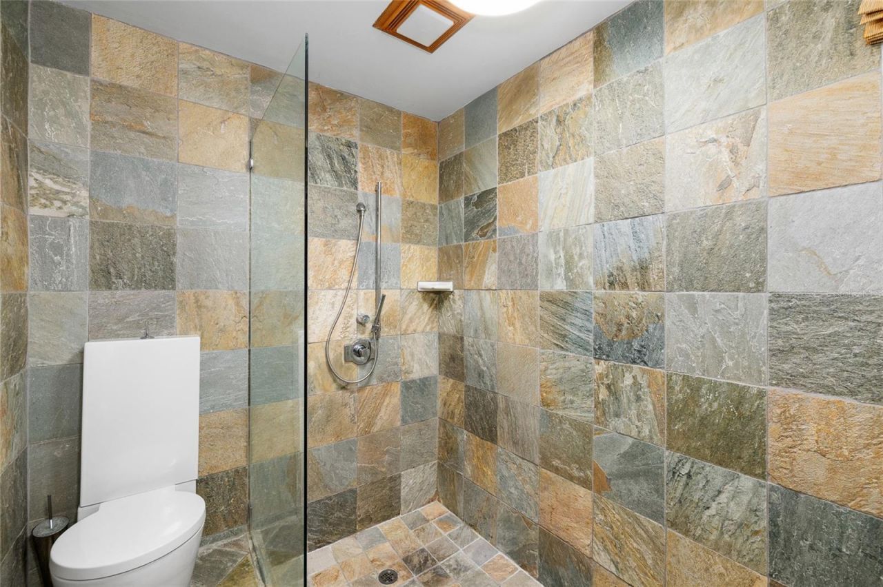 631 Gillette Avenue, Temple Terrace, FL 33617 Photo