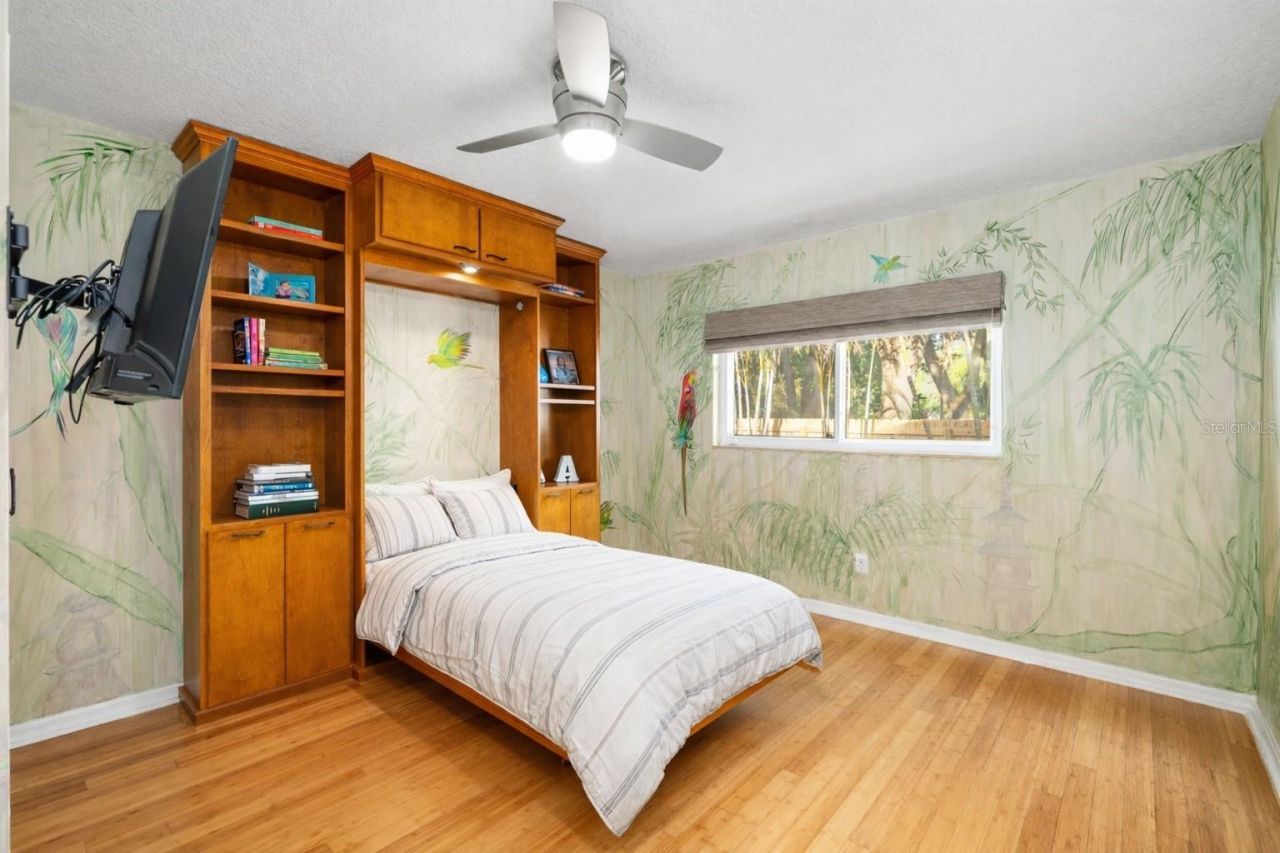 631 Gillette Avenue, Temple Terrace, FL 33617 Photo