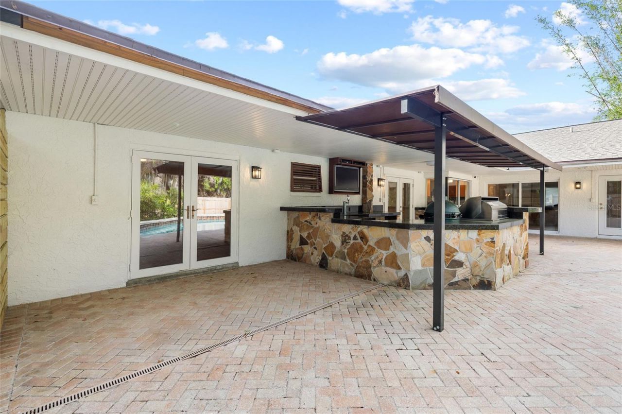 631 Gillette Avenue , Temple Terrace, FL 33617 Photo