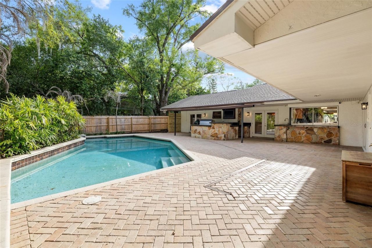 631 Gillette Avenue , Temple Terrace, FL 33617 Photo