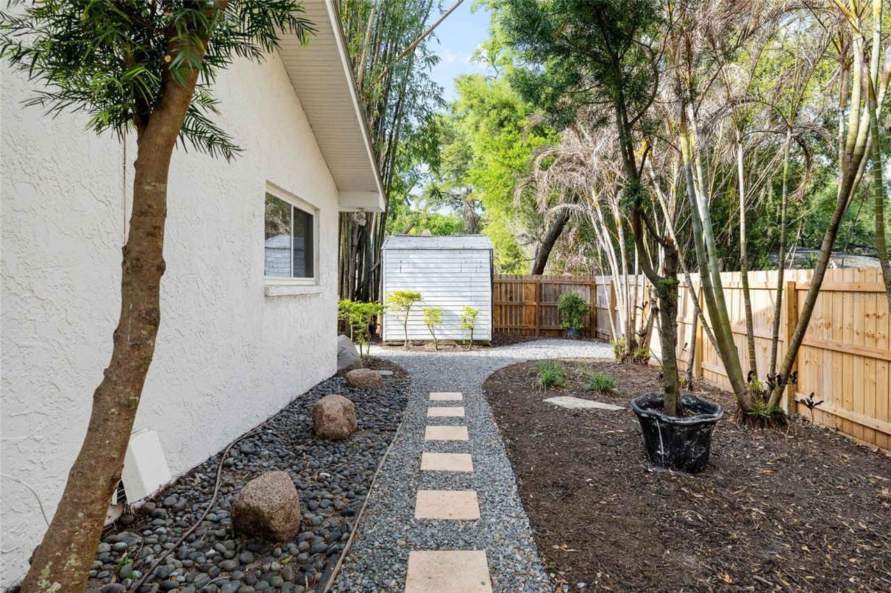 631 Gillette Avenue, Temple Terrace, FL 33617 Photo