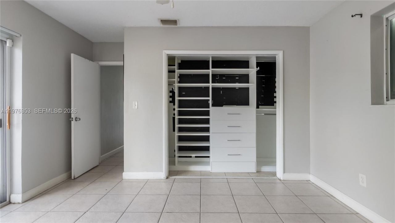 7861 Sheridan St , Hollywood, FL 33024 Photo