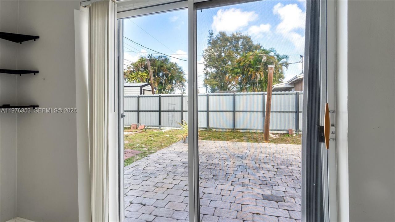 7861 Sheridan St , Hollywood, FL 33024 Photo