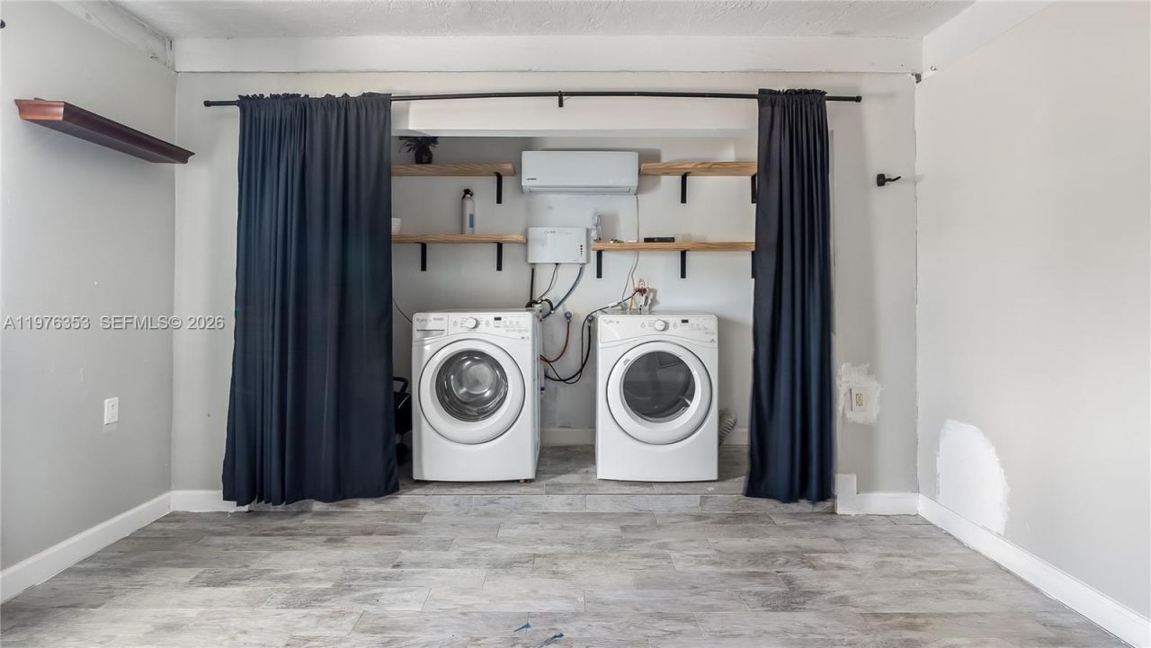 7861 Sheridan St , Hollywood, FL 33024 Photo