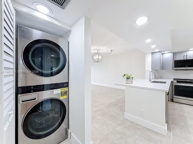 12701 SW 13th St , Unit 310F, Pembroke Pines, FL 33027 Photo