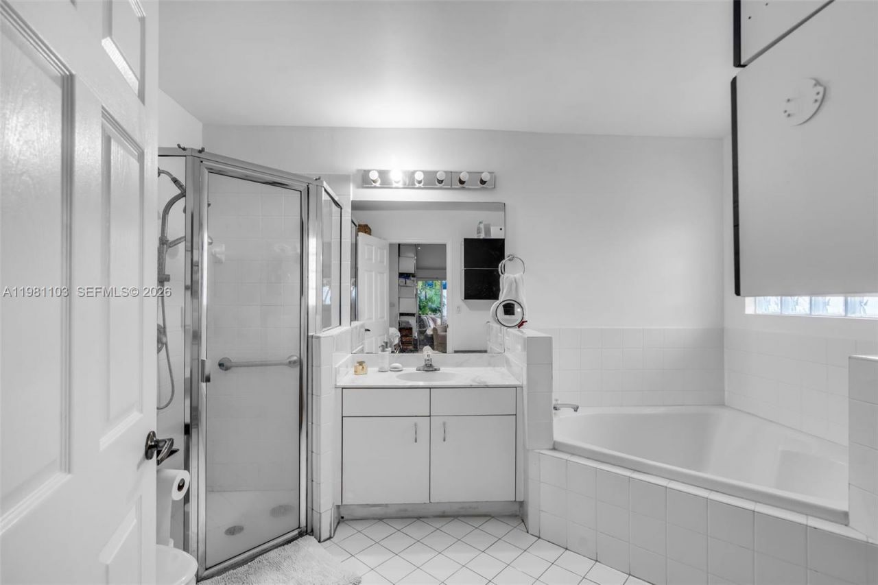 11262 NW 59th Ter , Doral, FL 33178 Photo