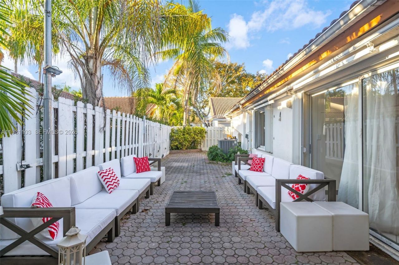 11262 NW 59th Ter , Doral, FL 33178 Photo