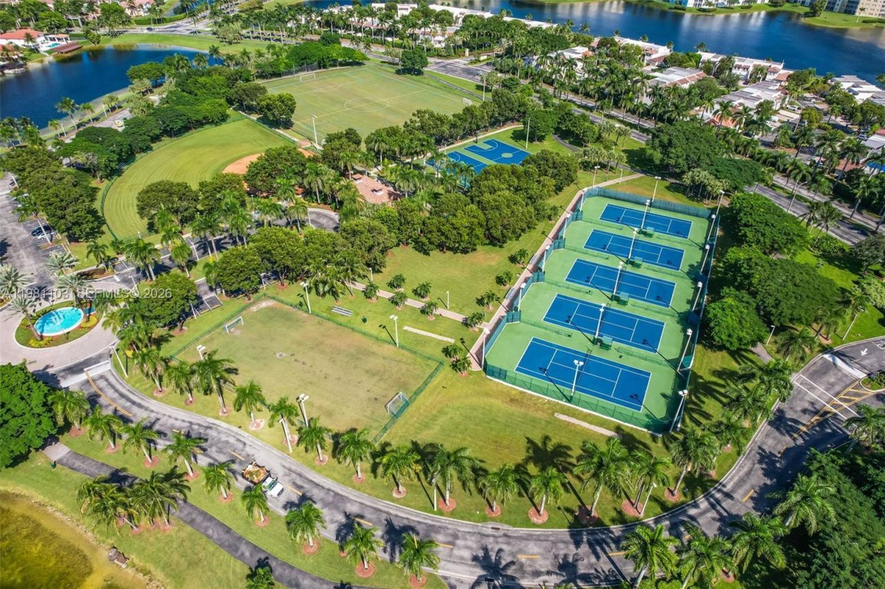 11262 NW 59th Ter , Doral, FL 33178 Photo