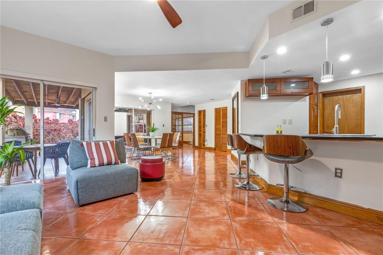 4520 SW 154th Ct, Miami, FL 33185 Photo