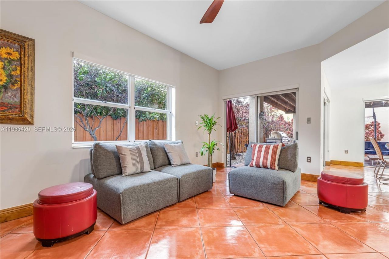 4520 SW 154th Ct, Miami, FL 33185 Photo