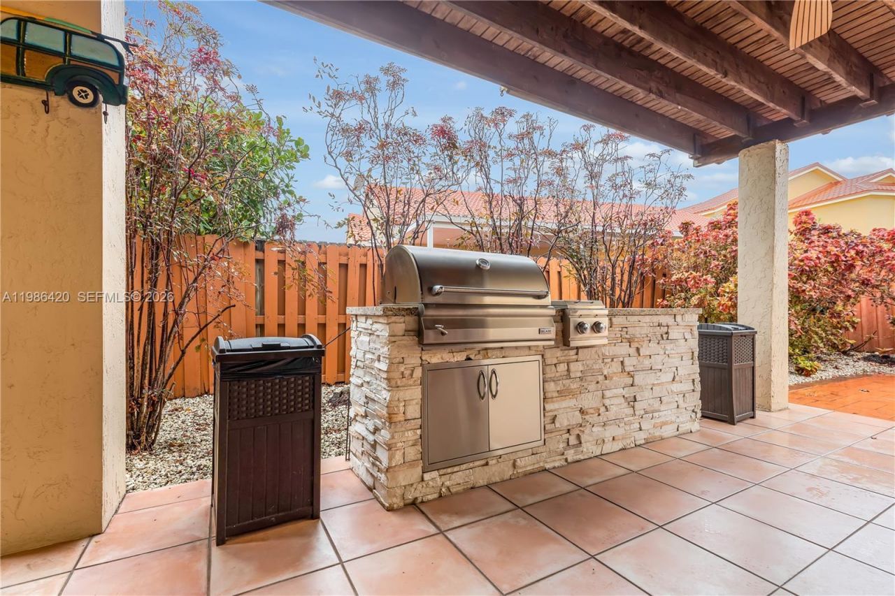 4520 SW 154th Ct, Miami, FL 33185 Photo