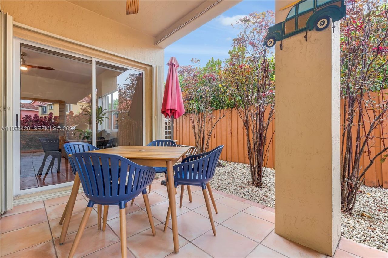 4520 SW 154th Ct, Miami, FL 33185 Photo