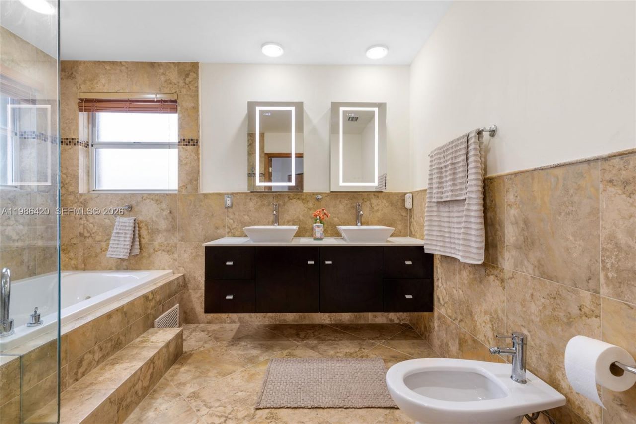 4520 SW 154th Ct, Miami, FL 33185 Photo