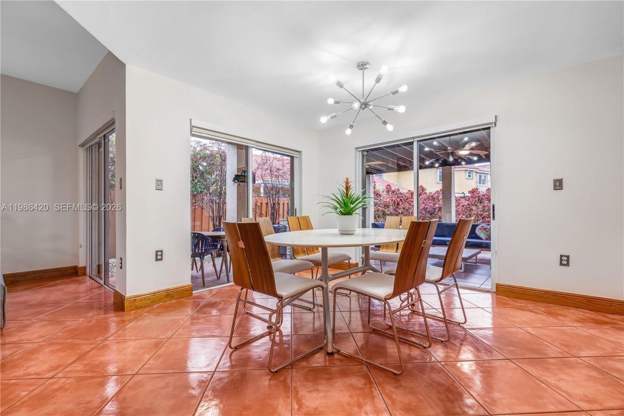 4520 SW 154th Ct, Miami, FL 33185 Photo