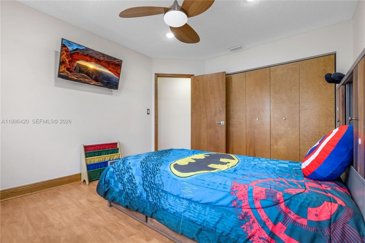 4520 SW 154th Ct, Miami, FL 33185 Photo