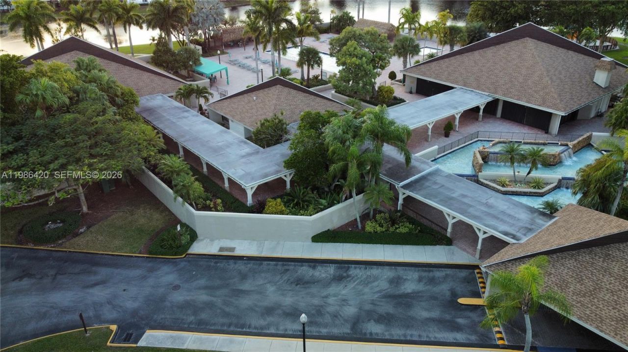 4520 SW 154th Ct, Miami, FL 33185 Photo