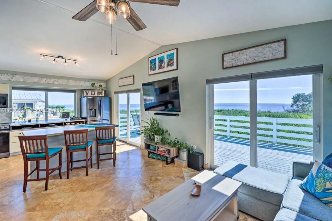 6501 Oceanview Ave, Marathon, FL 33050 Photo