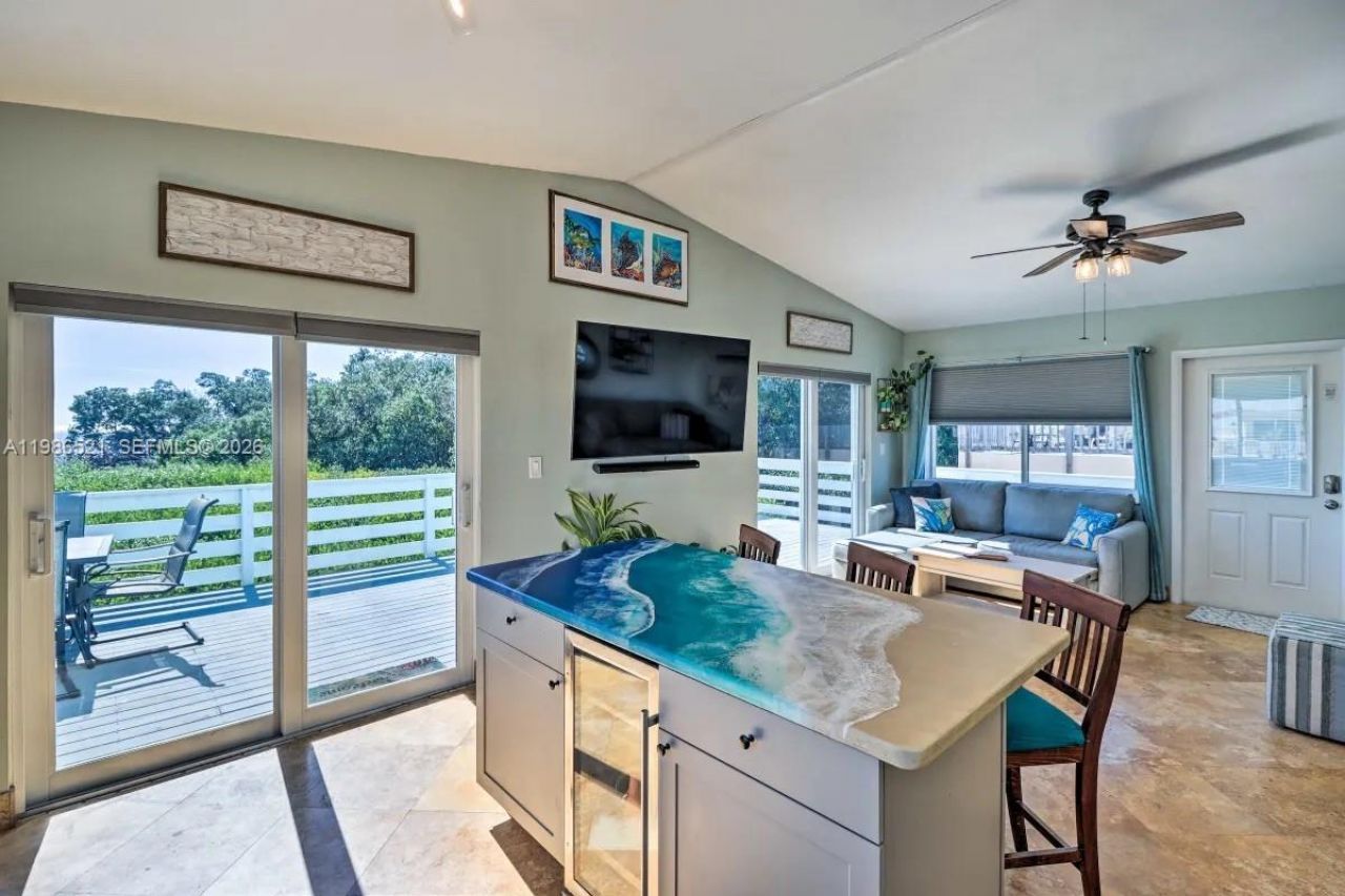 6501 Oceanview Ave, Marathon, FL 33050 Photo