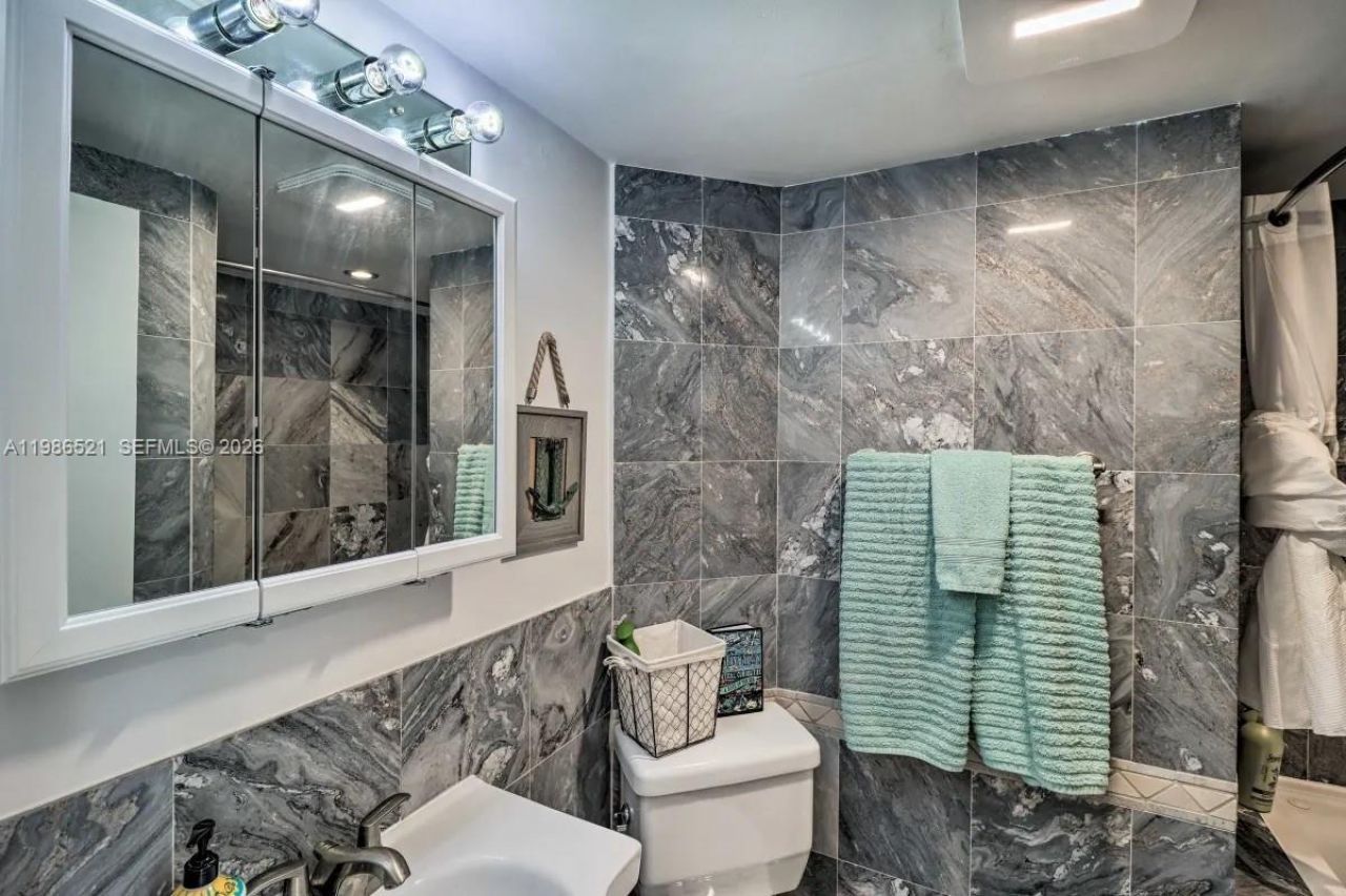 6501 Oceanview Ave, Marathon, FL 33050 Photo