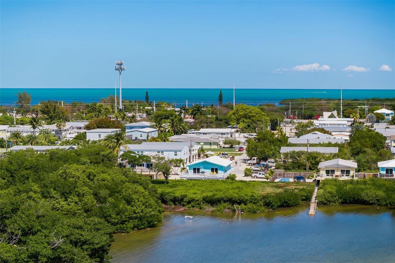 6501 Oceanview Ave, Marathon, FL 33050 Photo