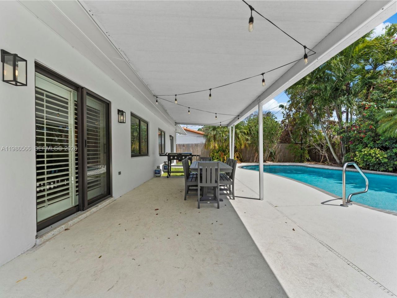 9020 SW 187th Ter , Cutler Bay, FL 33157 Photo