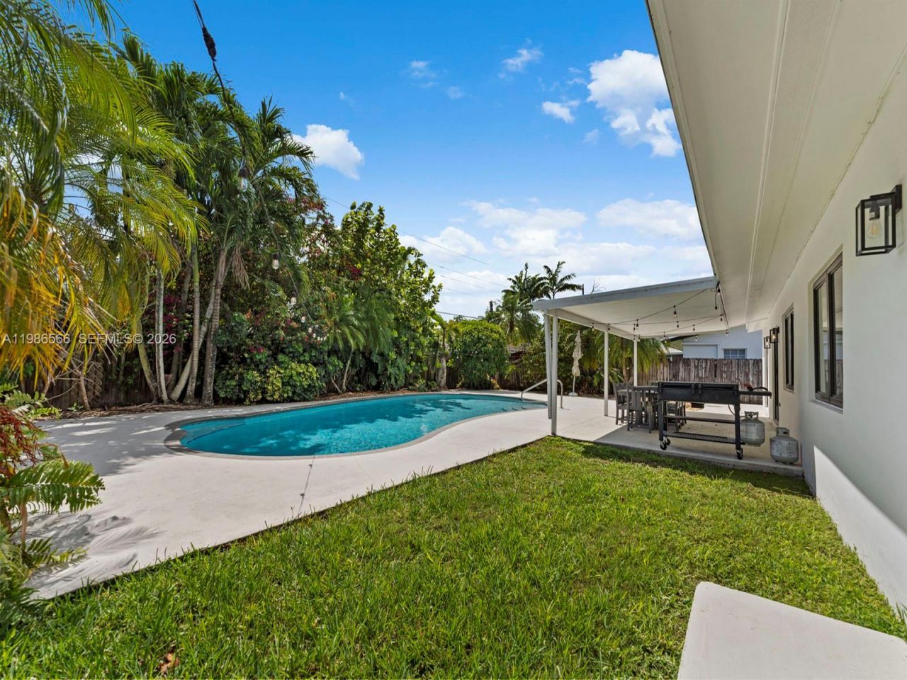 9020 SW 187th Ter , Cutler Bay, FL 33157 Photo