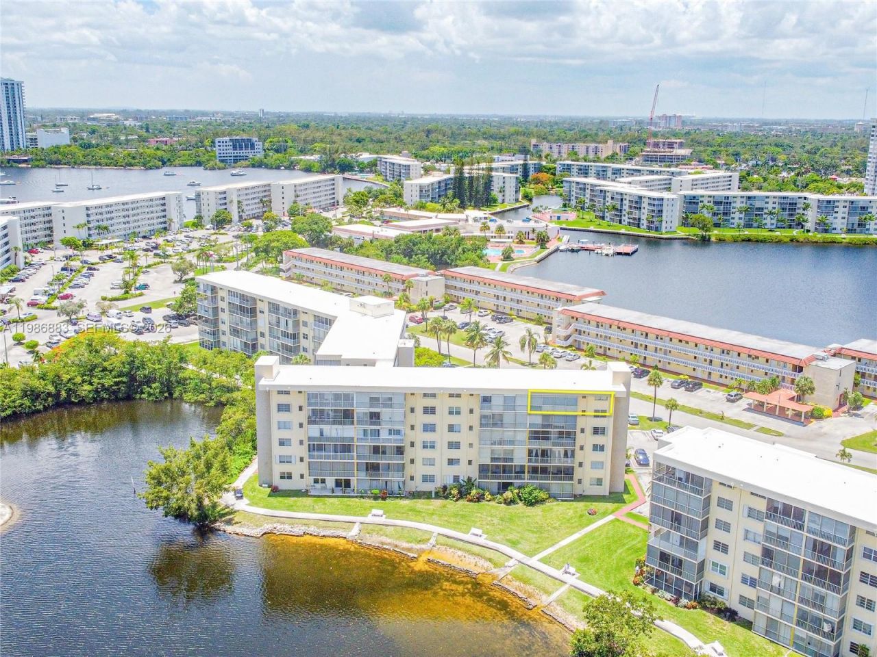 2930 Point East Dr , Unit E601, Aventura, FL 33160 Photo