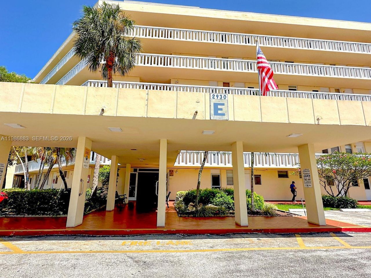 2930 Point East Dr , Unit E601, Aventura, FL 33160 Photo