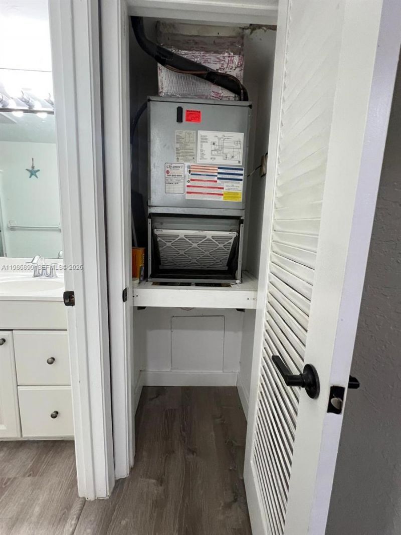 1432 S Lakeside Dr , Unit 5, Lake Worth, FL 33460 Photo