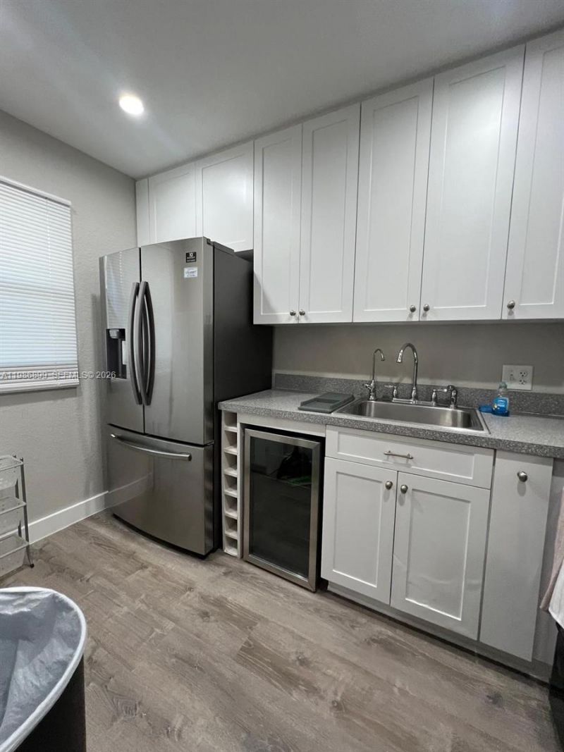 1432 S Lakeside Dr , Unit 5, Lake Worth, FL 33460 Photo