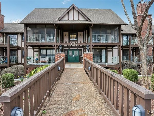 1440 Heritage Landing, Unit 208, St Charles, MO 63303