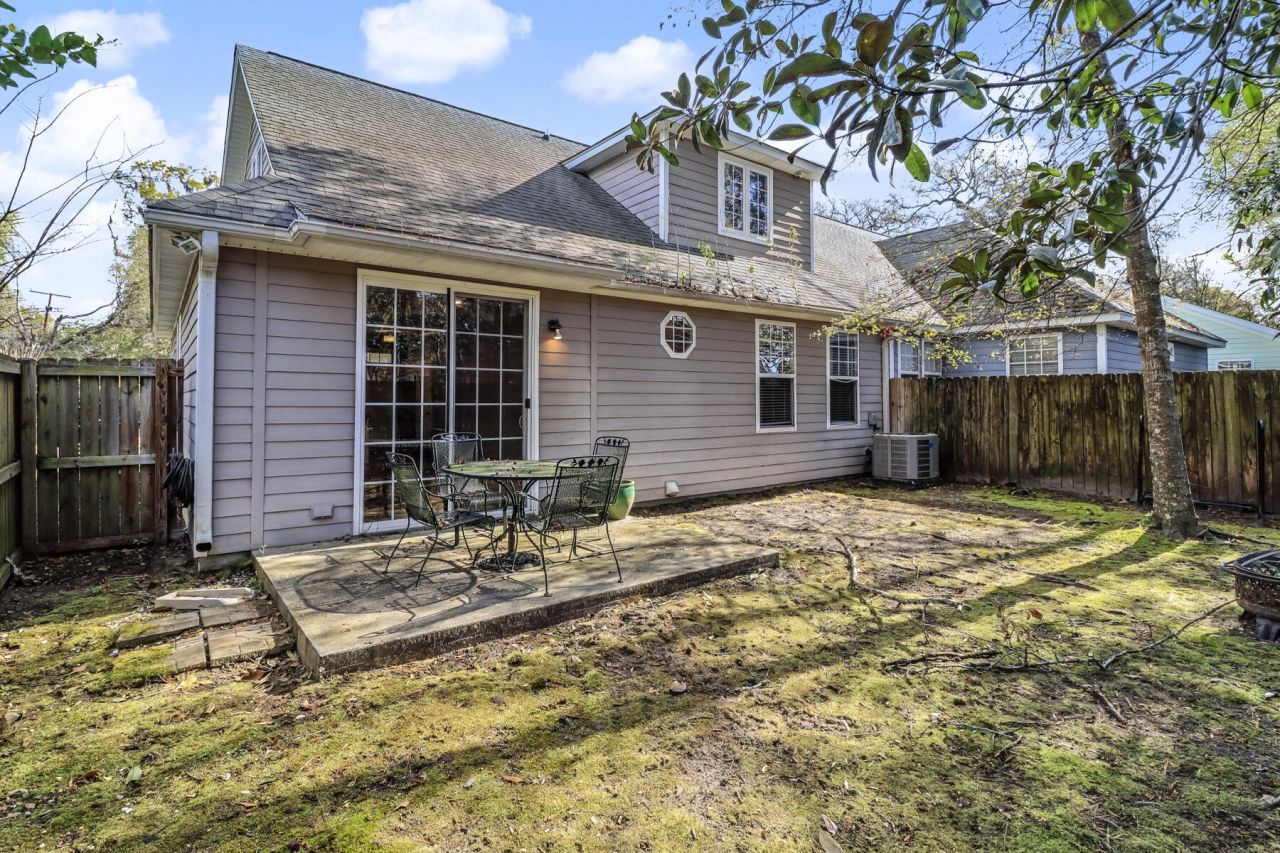 2101 Tibbett Court Photo 22