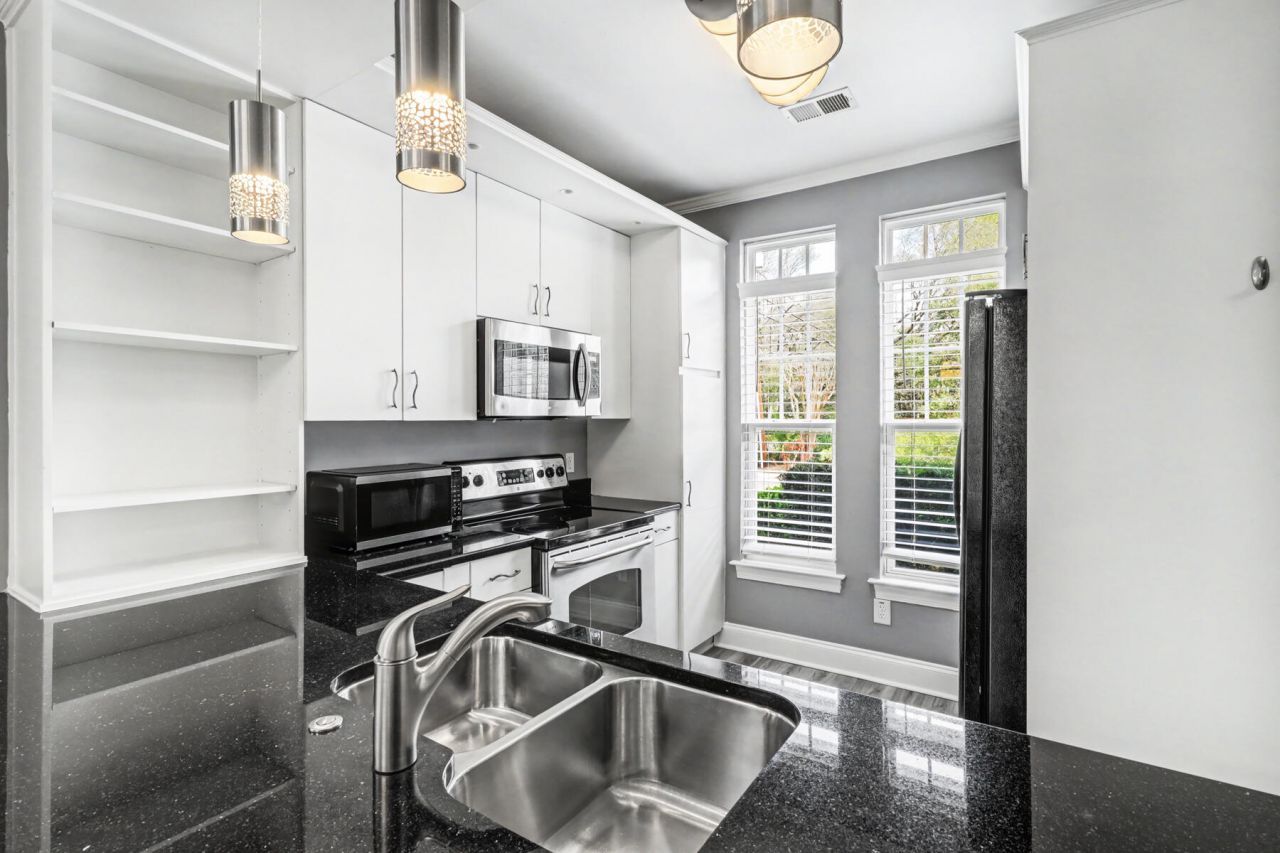 2101 Tibbett Court Photo 5