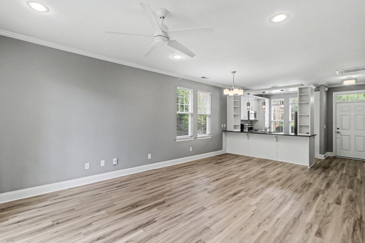 2101 Tibbett Court Photo 8