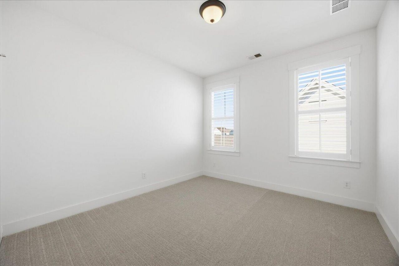 353 Baritone Road Photo 9