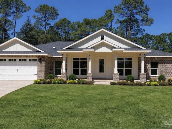 8134 Miranda St, Navarre, FL 32566
