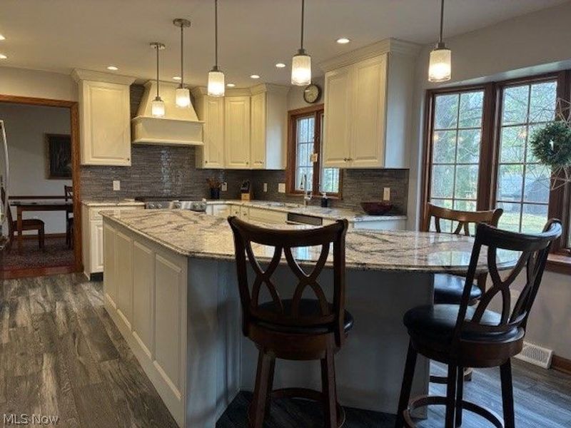 317 Verdant Lane, Canfield, OH 44406 Photo 3