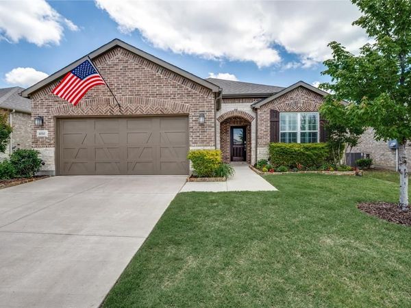 1020 Old Glory Drive, Little Elm, TX 76227